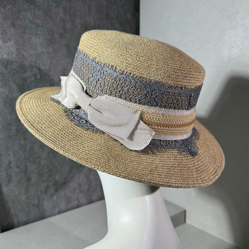 Flat top multi-layered lace bow summer hat - หมวก - ไฟเบอร์อื่นๆ สีกากี