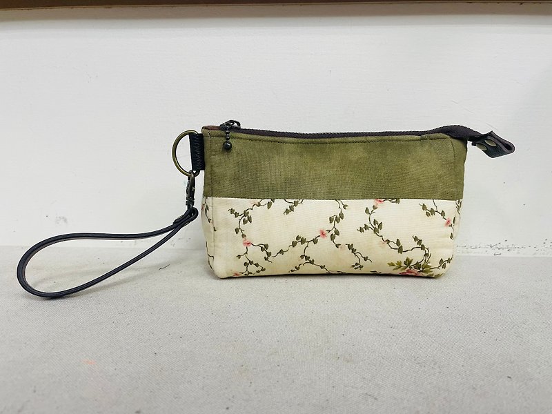 Spot 18 cm cotton wrist bag - กระเป๋าเครื่องสำอาง - ผ้าฝ้าย/ผ้าลินิน หลากหลายสี