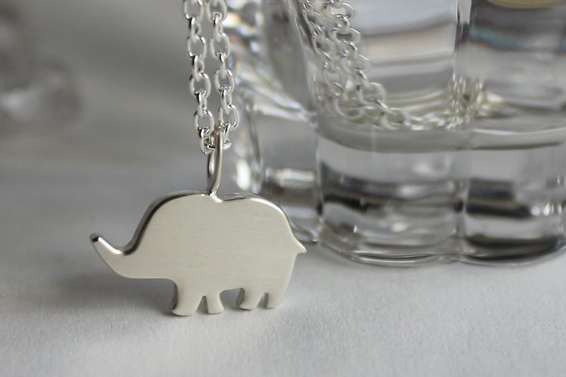 เงินแท้ สร้อยคอ สีเงิน - Silver 925 Elephant Komataro Pendant Necklace