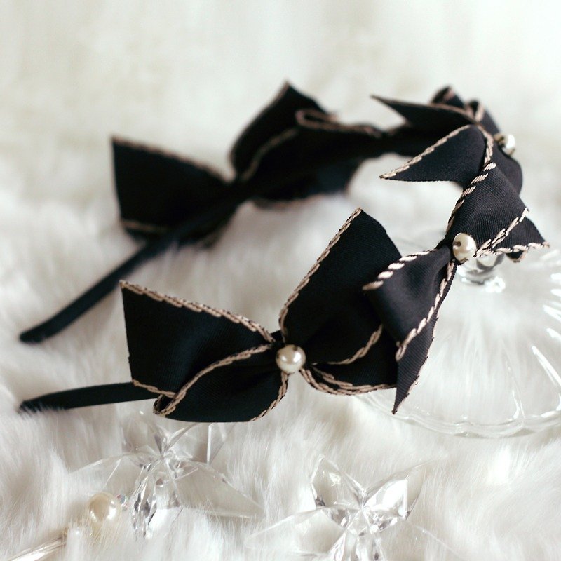 Charming Ribbon Decoration Headband - เครื่องประดับผม - วัสดุอื่นๆ สีดำ