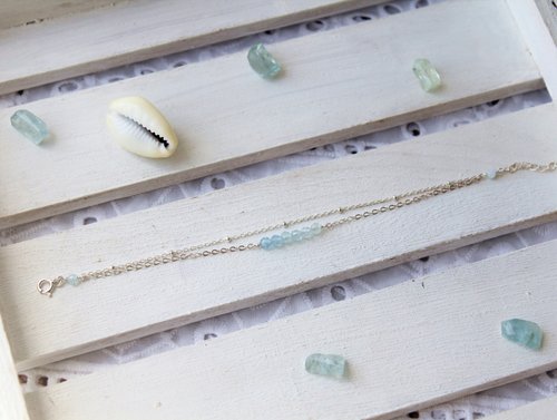 68 Jewellery｜純銀。天然石。輕珠寶 //極細: 漸變色海藍寶 雙層手鍊//純銀 透藍 細緻 天然石手作