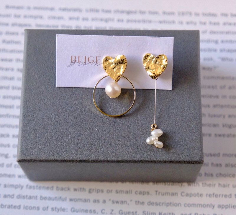 Heart x Freshwater Pearl Earrings - Earrings & Clip-ons - Other Metals Gold