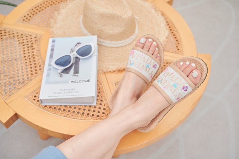 VPADA Sandals signature VP-VP04 VPADA Collection รองเท้าแตะชายหาดแบน - รองเท้าแตะ - วัสดุกันนำ้ สีกากี