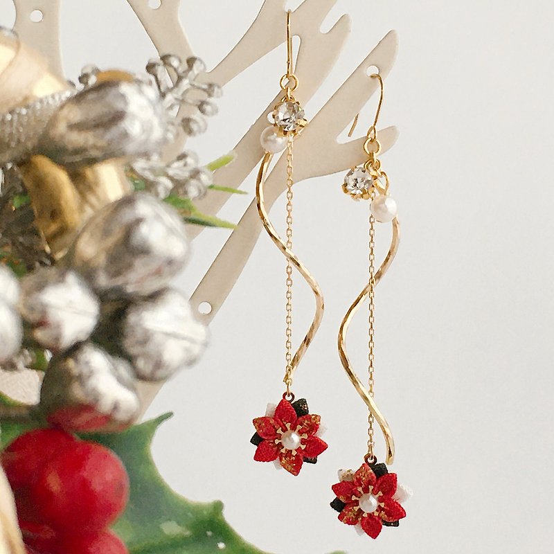 Poinsettia earrings or Clip-On knob work - Earrings & Clip-ons - Cotton & Hemp Red