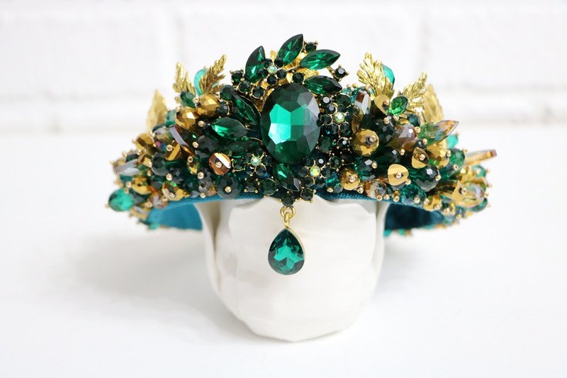 Emerald gold crystals crown Beaded tiara Green royal diadem Bridal crown - ที่คาดผม - แก้ว สีเขียว