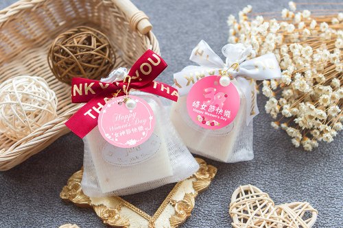 幸福朵朵 婚禮小物 花束禮物 三八婦女節禮物 活動贈品 精緻珍珠紗網包裝 泰國冷製皂