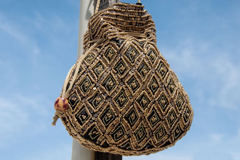 インディアンビーズクロスボディバッグ/チェーン刺繍化粧品バッグ/イブニングバッグ/サイドバッグ-デザートスパンコールフラワー刺繍 - ショルダーバッグ - 刺しゅう糸 多色