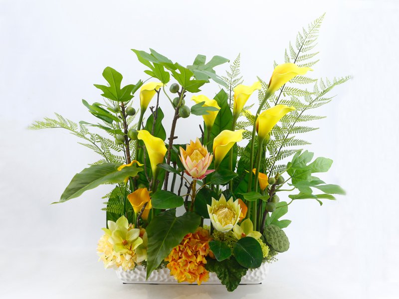 Free shipping for Emperor Flower, Yellow Calla Lily, Special delivery is limited to Taipei and New Taipei City, other areas need to pay additional shipping fee - ตกแต่งต้นไม้ - วัสดุอื่นๆ สีเขียว