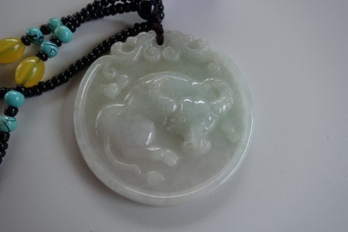 山奇藝術 天然緬甸翡翠A貨 飄陽綠帶紫 頸鏈 緬甸翡翠 吊墜 冰種 jade 屬牛