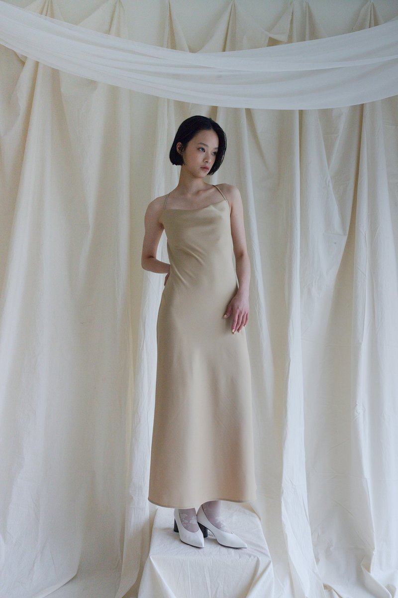 Buvette Slip Dress open-back strappy satin draped maxi dress - ชุดเดรส - ไฟเบอร์อื่นๆ สีกากี