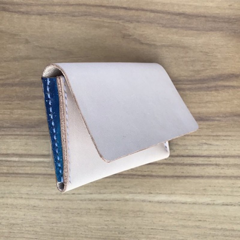 A business card holder made of tanned leather with a starry sky design - Card Holders & Cases - Genuine Leather Blue