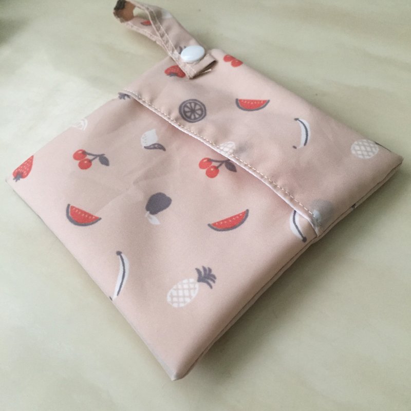 Pink fruit/mask temporary storage bag/waterproof universal bag - อื่นๆ - วัสดุกันนำ้ สึชมพู