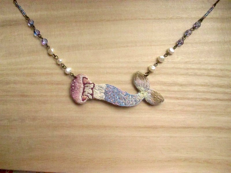 Mushroom Necklace jewelry mermaid fishtail - สร้อยติดคอ - งานปัก 