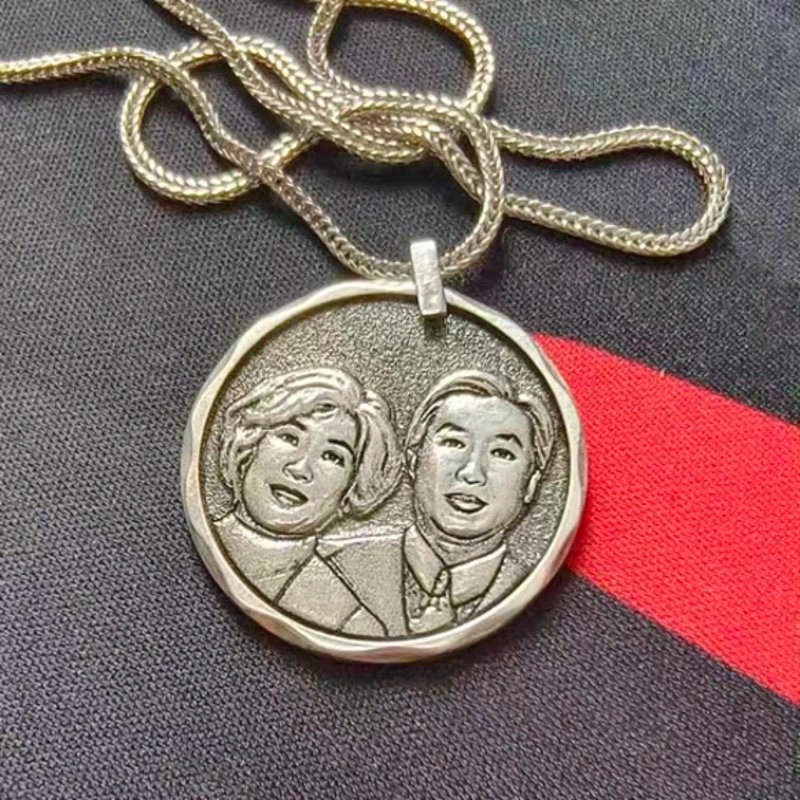 custom engraved couple portrait necklace from Photo, silver 999 necklace gifts - สร้อยคอ - เงินแท้ 