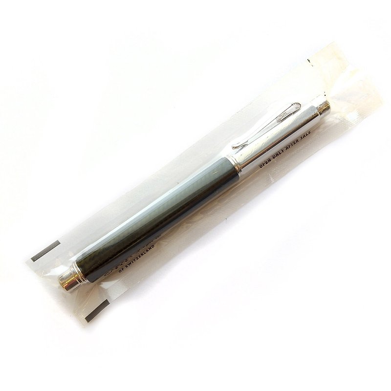 CARAN d'ACHE Carbon Fiber Steel Ball Pen | Swiss Collection Premium Wooden Box Hardcover - ไส้ปากกาโรลเลอร์บอล - วัสดุอื่นๆ สีเงิน