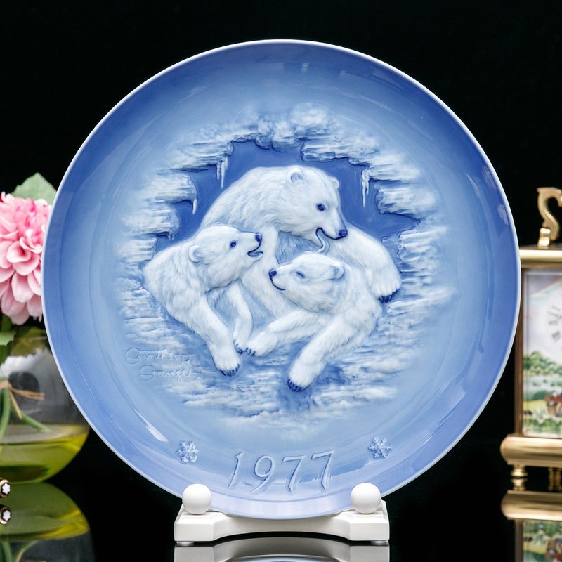 德國製Hutschenreuther獅牌1977溫暖冬夜守護手繪年度聖誕陶瓷盤 - 壁貼/牆壁裝飾 - 瓷 