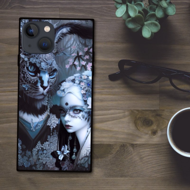 ダークでゴシック調のライオン人と美しい魔女や花 スクエア型スマホケース【強化ガラス仕上げ】iPhone16 対応 - 手機殼/手機套 - 塑膠 多色
