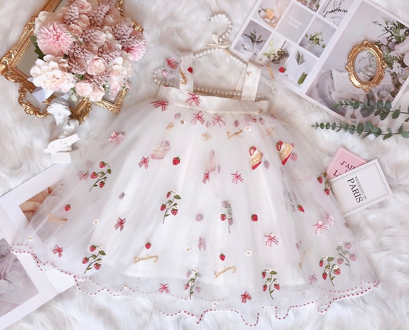 草莓蛋糕小花裙洋裝 - 童裝裙 - 其他人造纖維 