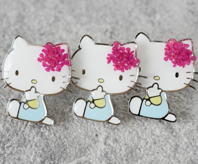 限定コラボアイテム 押し花ピンブローチ/Hello Kitty Pins