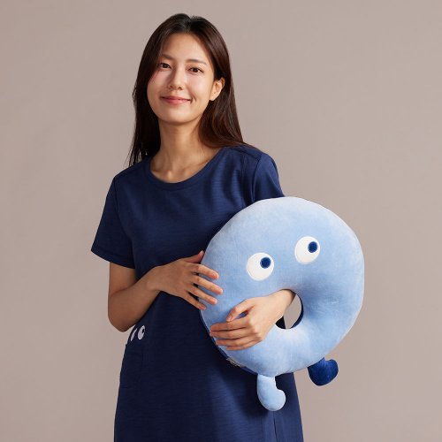 YVONNE COLLECTION以旺傢飾 睛睛圓形抱枕-海島藍