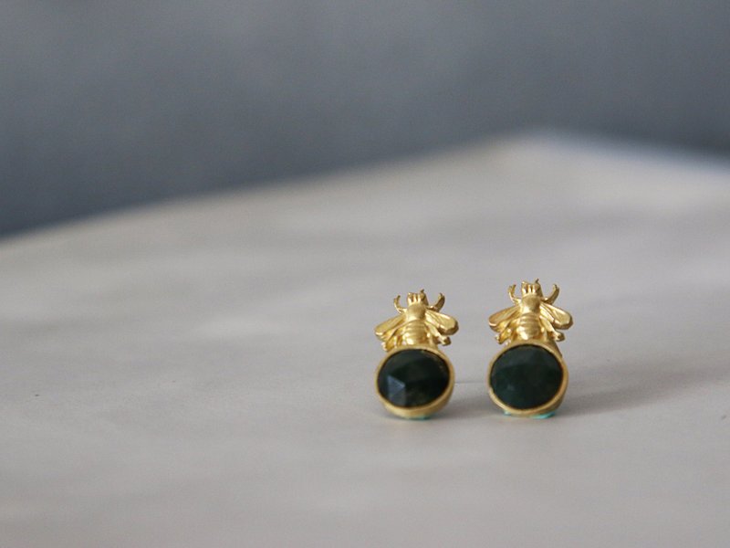 Brass earrings with natural moss agate - ต่างหู - เครื่องเพชรพลอย สีเขียว