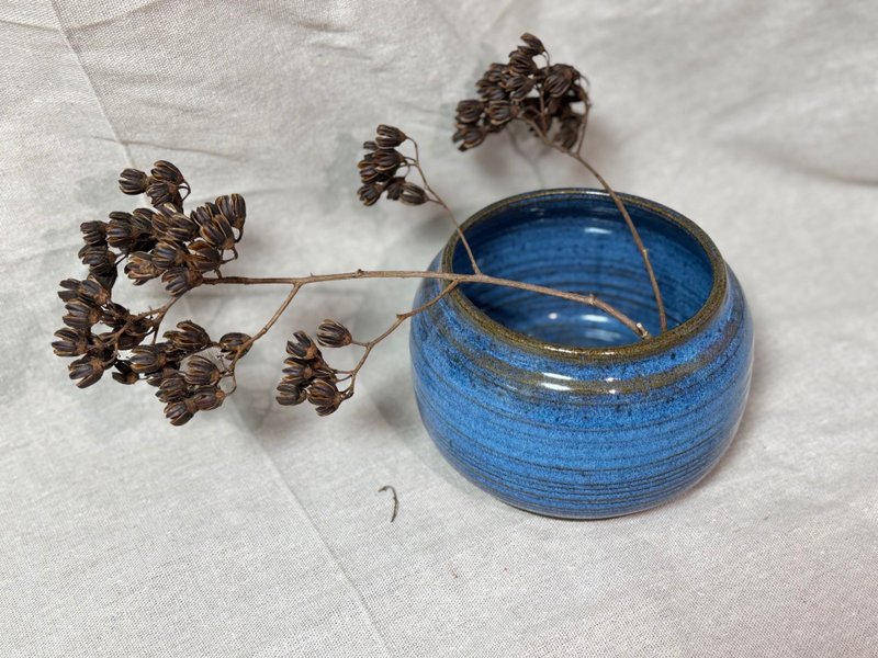 藍釉手拉坯陶花器 - 花瓶/花器 - 陶 