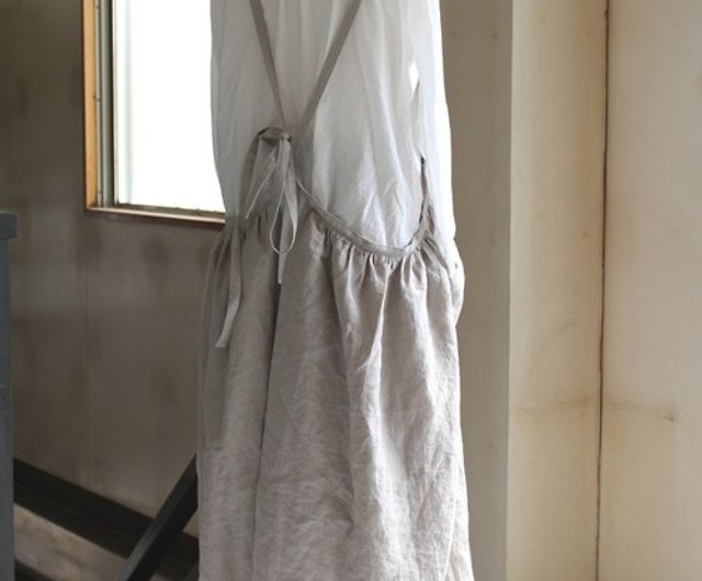 French Linen one-piece apron with plenty of gathers - Shop fabma Aprons -  Pinkoi