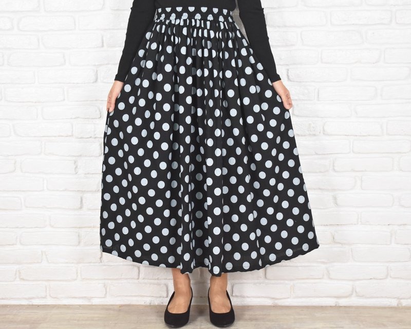 Large polka dot cotton fabric, softly gathered flared skirt, black, polka dot pattern - กระโปรง - ผ้าฝ้าย/ผ้าลินิน 