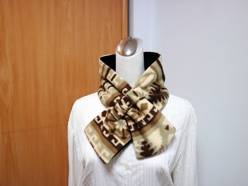 可調式短圍巾.scarf 保暖圍脖 雙面雙色 大人.小孩均適用 - 圍巾/披肩 - 其他材質 多色