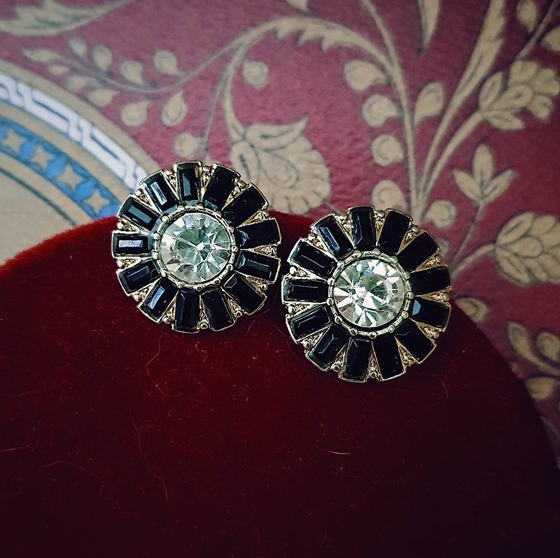 Vintage Earrings | Classical Gorgeous Diamond Flower | CBC023 - Earrings & Clip-ons - Other Materials Black
