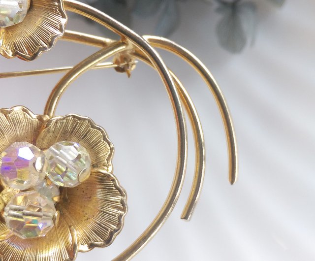 西洋アンティークジュエリー】ゴールド調の立体フラワー大判ピン