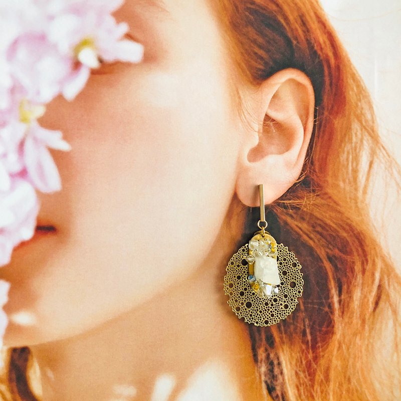 Original Design 14kgf Earrings 【Crystal Earrings】【wedding】 【gift】【baroque】 - Earrings & Clip-ons - Crystal Gold