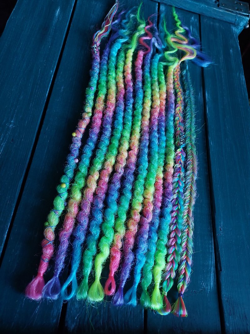 Holographic synthetic dreads Soft curly dreadlocks SE dreads Clip-ins hair - Hair Accessories - Other Materials Multicolor