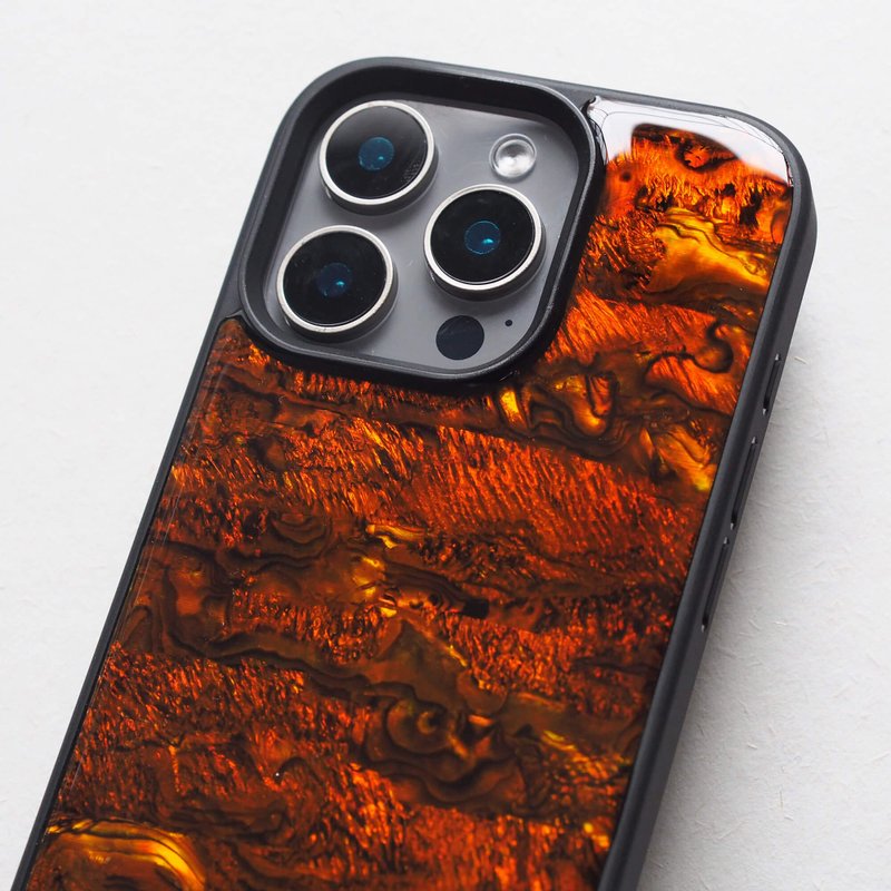 琥珀色 鮑魚貝殼 手工手機殼 適用iPhone16,15,14,13,12,11 Pro - 手機殼/手機套 - 貝殼 咖啡色