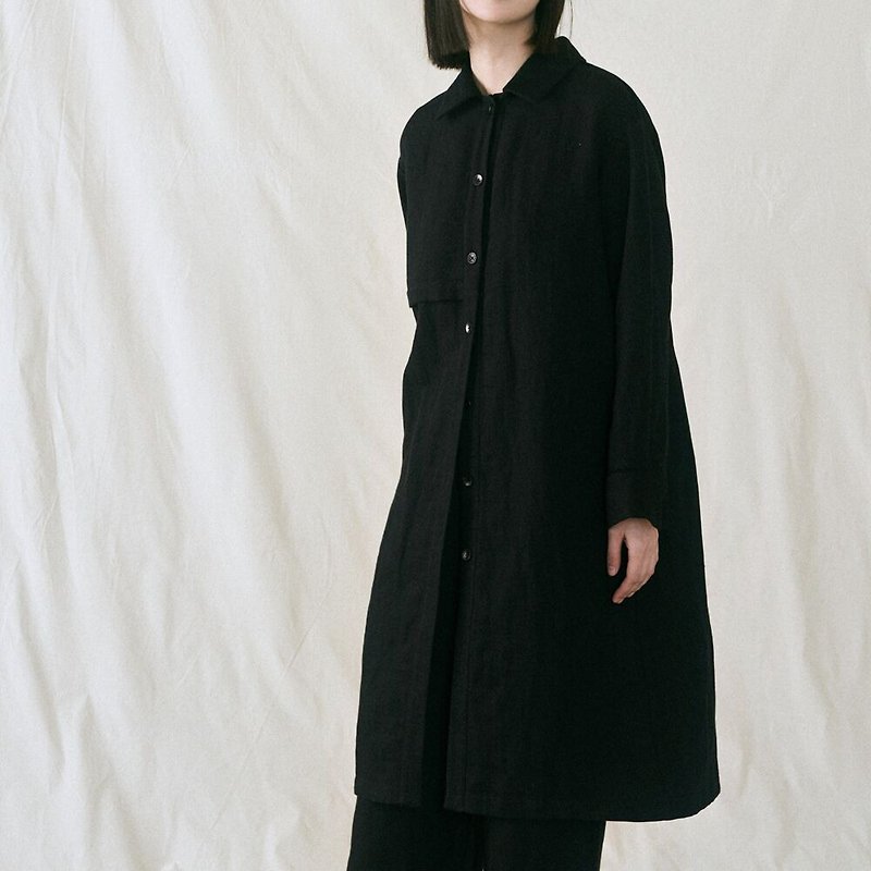 無性別寬版長絨棉風衣 長版風衣 黑色長外套 O221202 - 女裝 上衣 - 棉．麻 黑色