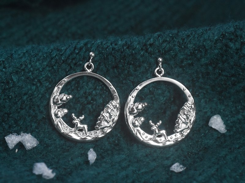 Christmas Snow Scene | Sterling Silver Earrings Three-dimensional Engraving Drop Earrings Handmade Silver Jewelry Lover Gift - ต่างหู - เงินแท้ สีเงิน