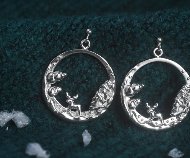 Silver scene clearance earrings