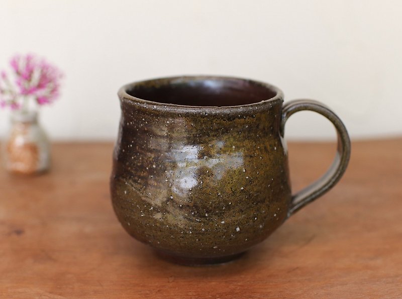 Bizen grilled coffee cup (large) Rokuro eyes c7-019 - Mugs - Pottery Brown