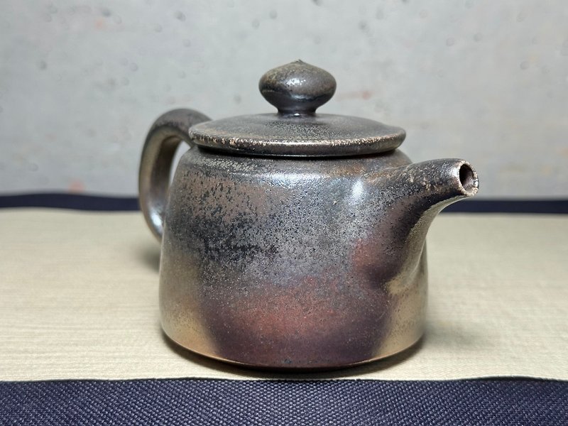 Teapot/Position/Firewood/Ashes/Yang Boyong - Teapots & Teacups - Pottery 