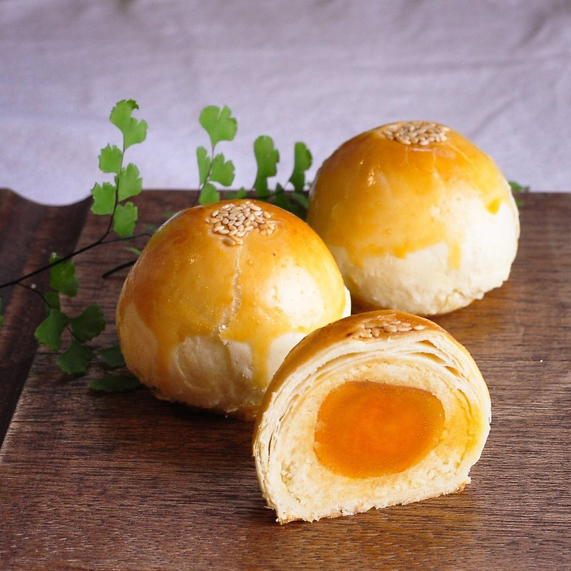 Egg Yolk Crisp with Mung Bean Paste | Girl A × Li Tingxiang Taiwanese Cake Crust Pack - Cuisine - Other Materials 