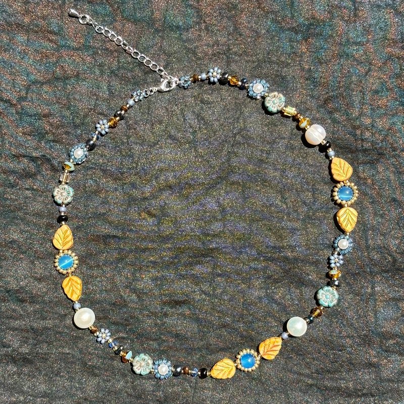 Beaded Flower Necklace with Freshwater Pearls,Seed Bead Choker - Necklaces - Glass Gold