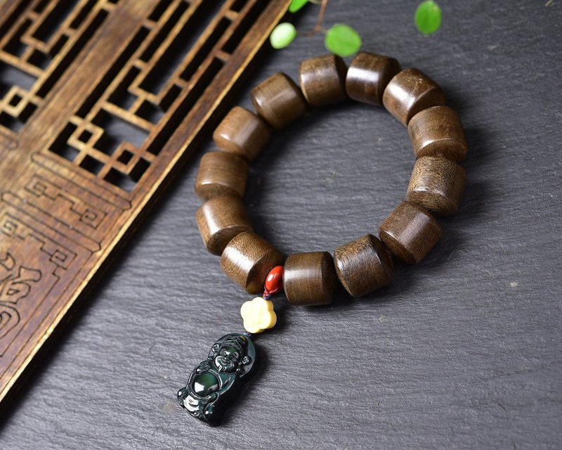 Original new Brunei black oil soft silk agarwood bracelet all black oil phase gas field strong flower fragrance with cool - สร้อยข้อมือ - คริสตัล 