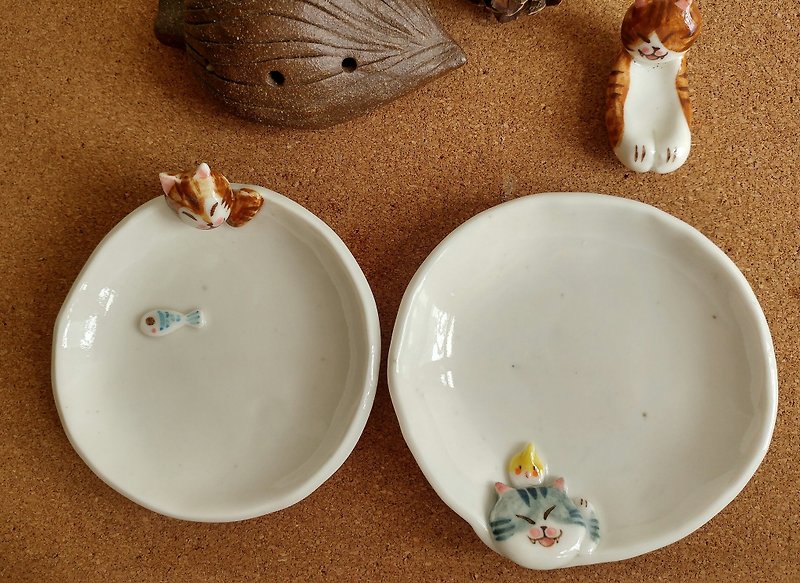 小皿料理とデザート愛好家猫猫の箸置きセットのとても小さなシリーズ - 小皿 - 磁器 ホワイト