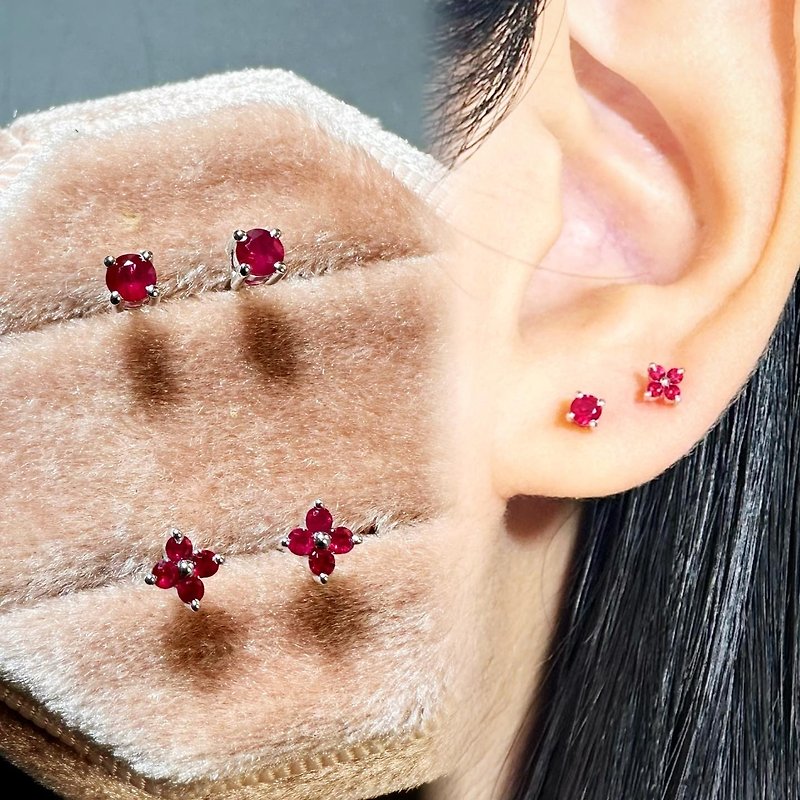 18K gold simple light jewelry ruby ​​sapphire diamond earrings - Earrings & Clip-ons - Gemstone Multicolor