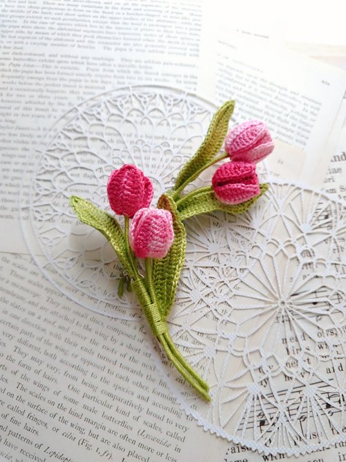 Lily of the valley flower crochet pin - Shop midnight craft life Brooches -  Pinkoi