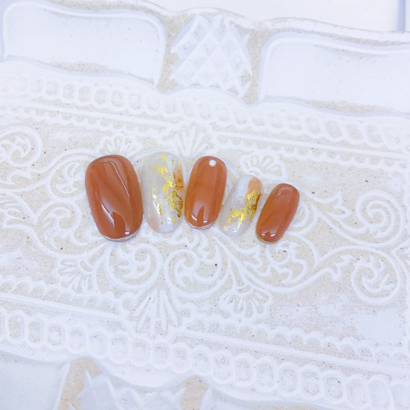 秋日南瓜 指甲貼片/凝膠指甲/訂製美甲貼片 NA 24 - 指甲油/指甲貼 - 其他材質 咖啡色