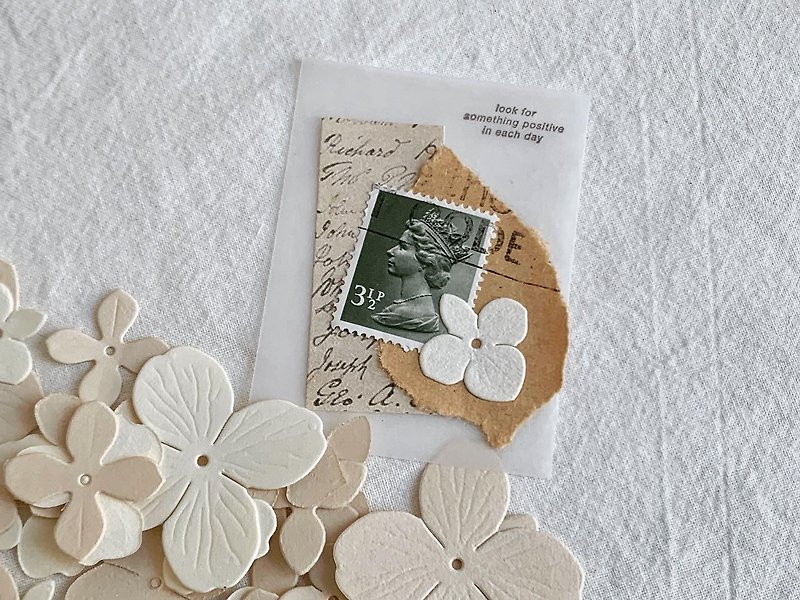 Mini flowers 'CREAM' , journaling material - 筆記簿/手帳 - 紙 白色