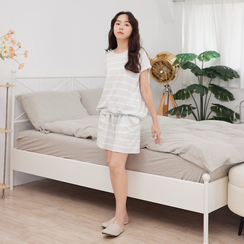 UMORFIL Collagen Wide Stripe Pajama Set - 2 Colors - ชุดนอน/ชุดอยู่บ้าน - ผ้าฝ้าย/ผ้าลินิน หลากหลายสี