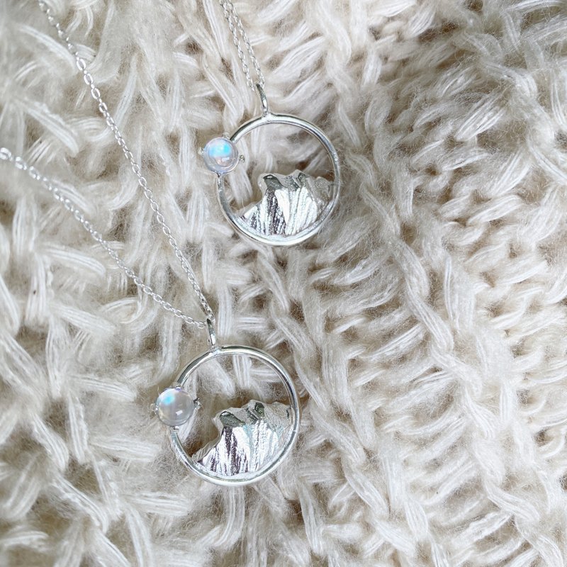 ライオンロック石ネックレス - ネックレス - 金属 シルバー