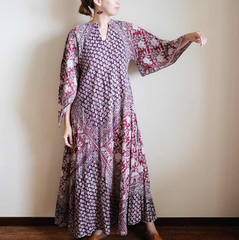 嬉皮逸品 Vintage 70s dream dress  天使袖手工蓋印洋裝 - 洋裝/連身裙 - 棉．麻 